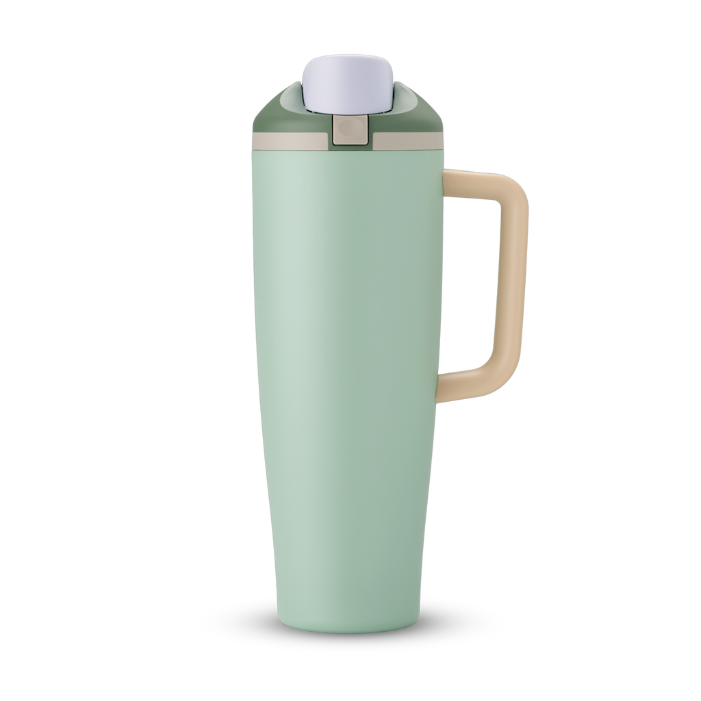 FreeSip® Tumbler Water Bottle FE8G3C31